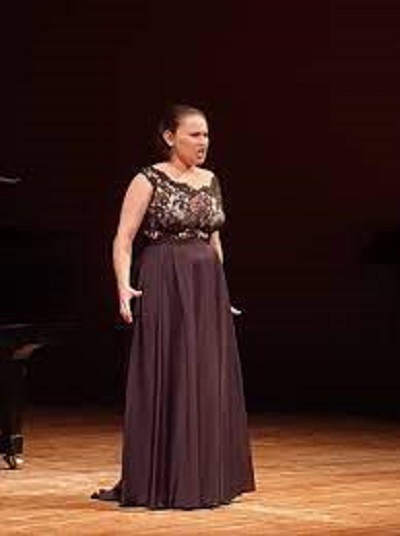 cultura.gal/ Grandes voces da lírica galega: Lucía Iglesias