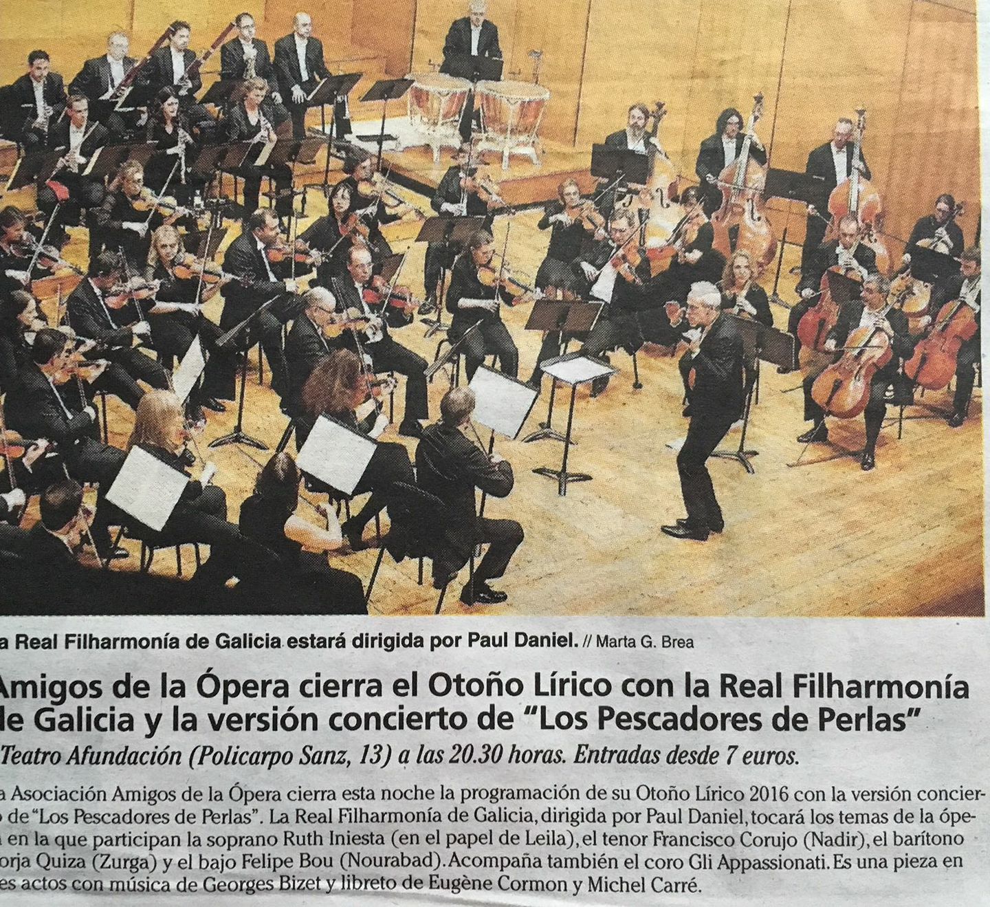 Faro de Vigo, entrevista a Ruth Iniesta y artículo del director artístico de la AAOV, Daniel Diz